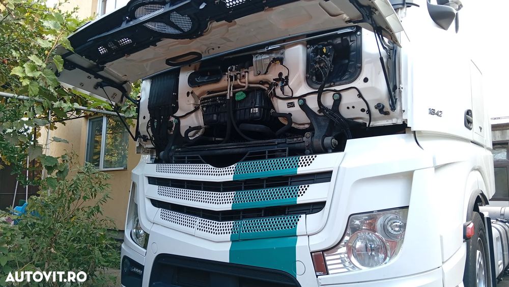 Mercedes-Benz Actros 1842 - 8
