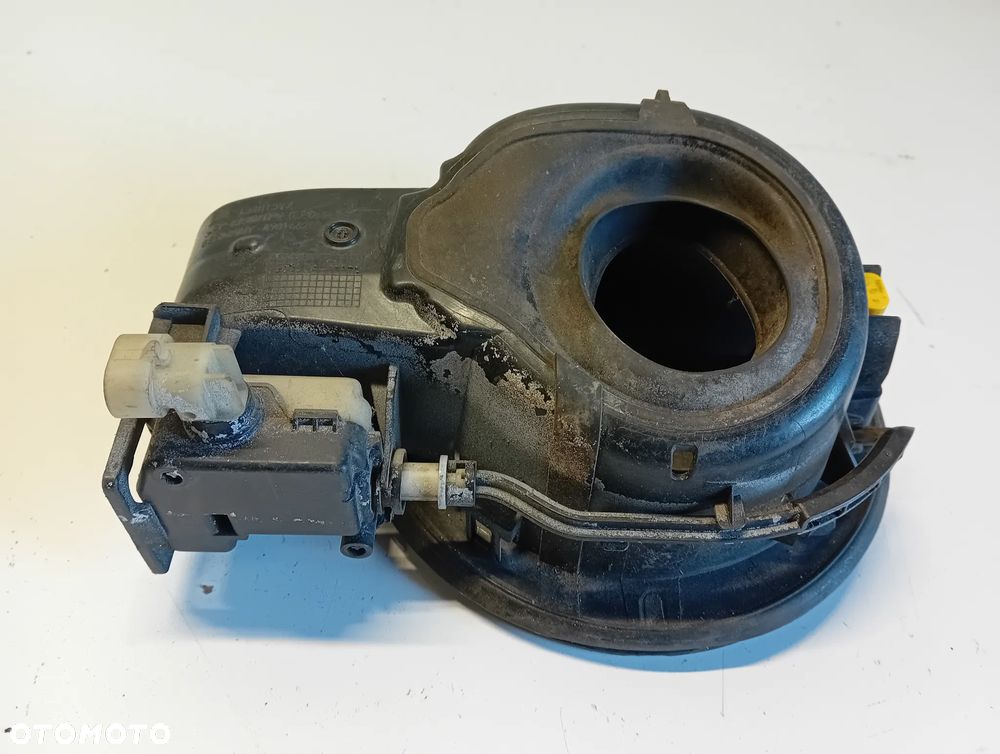 Klapaka wlewu paliwa Opel Astra j z177 - 4