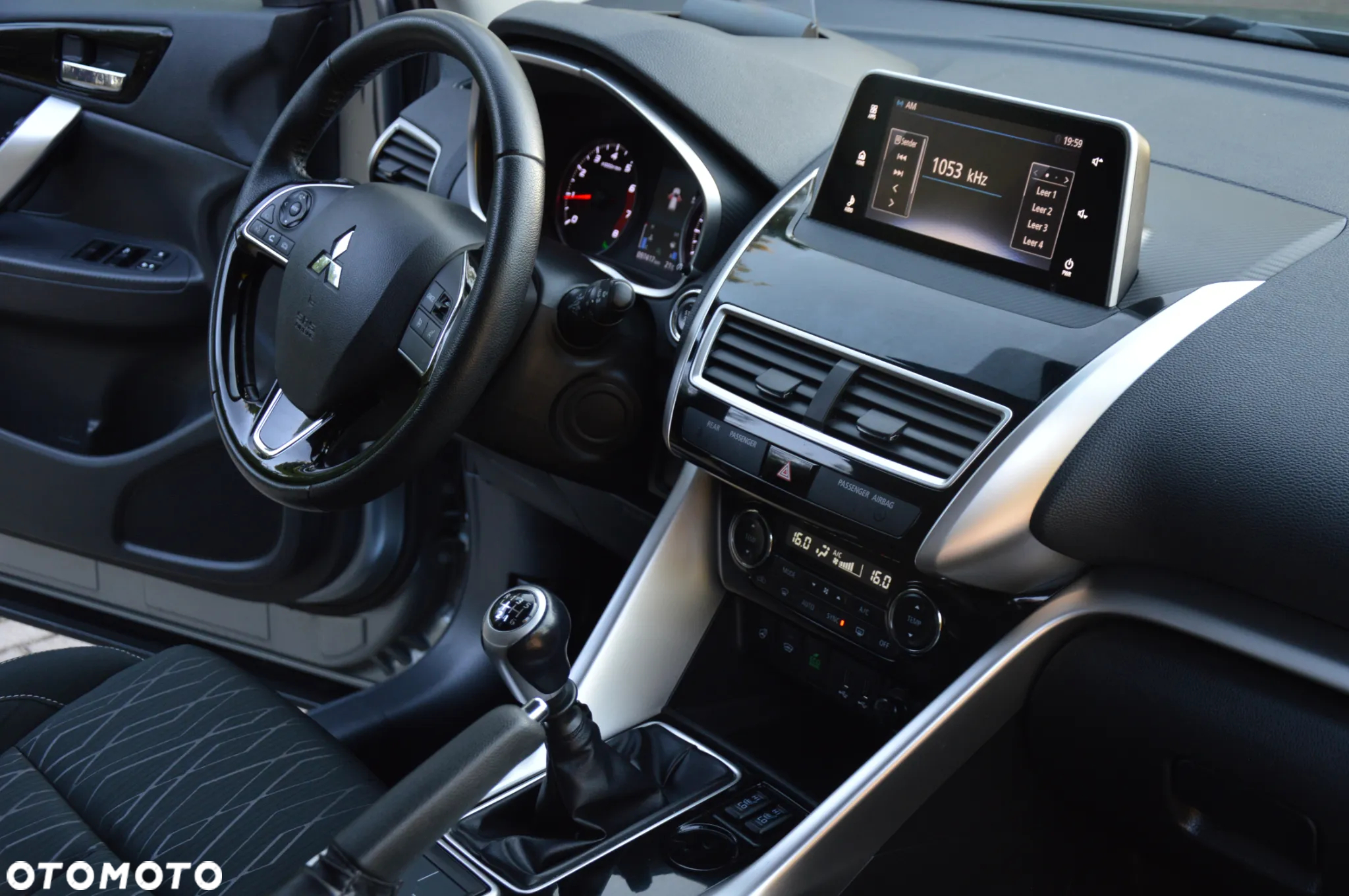 Mitsubishi Eclipse Cross 1.5 T Intense - 15