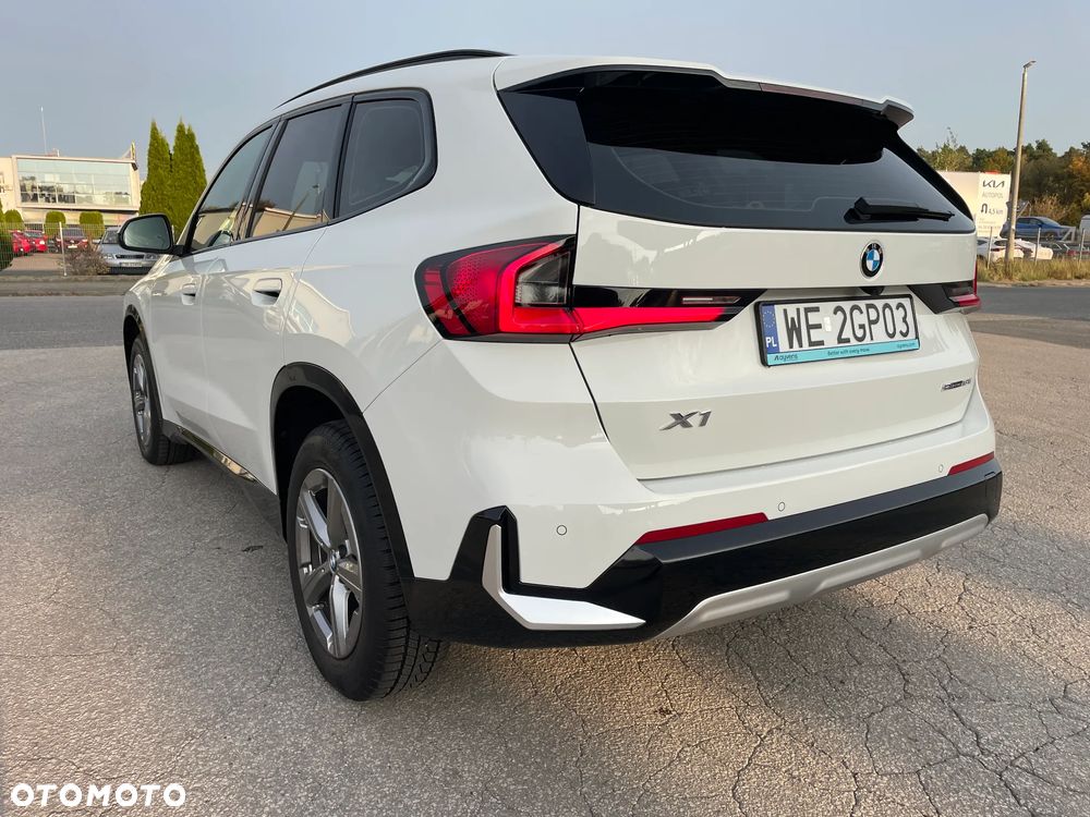 BMW X1 sDrive18i - 13