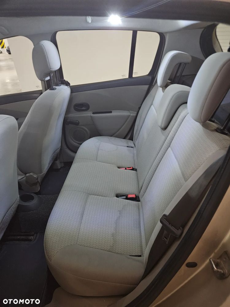 Renault Clio 1.4 16V Authentique - 12