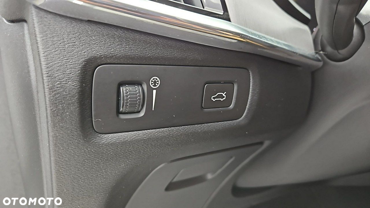 Volvo V90 - 17