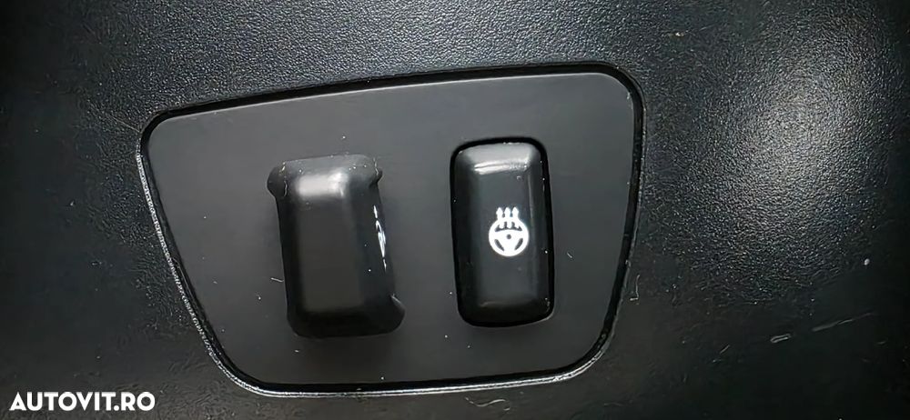 BMW Seria 5 530d xDrive Aut. Modern Line - 28