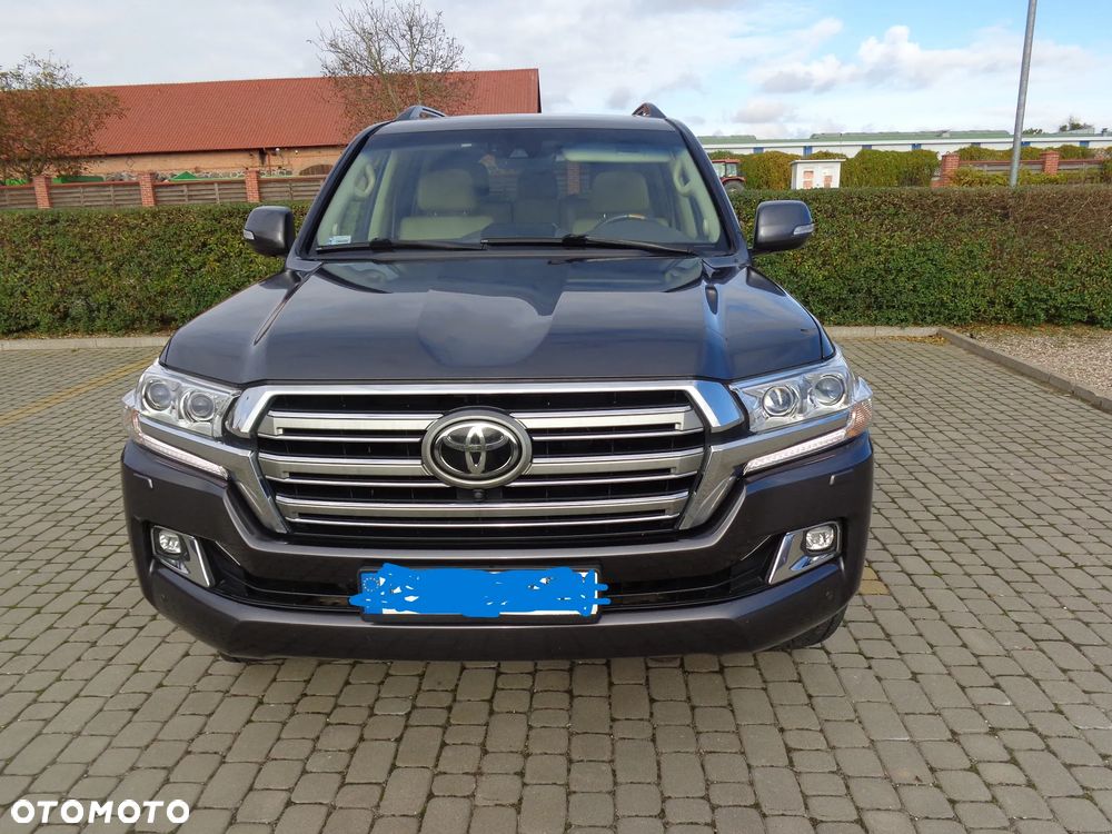 Toyota Land Cruiser - 3