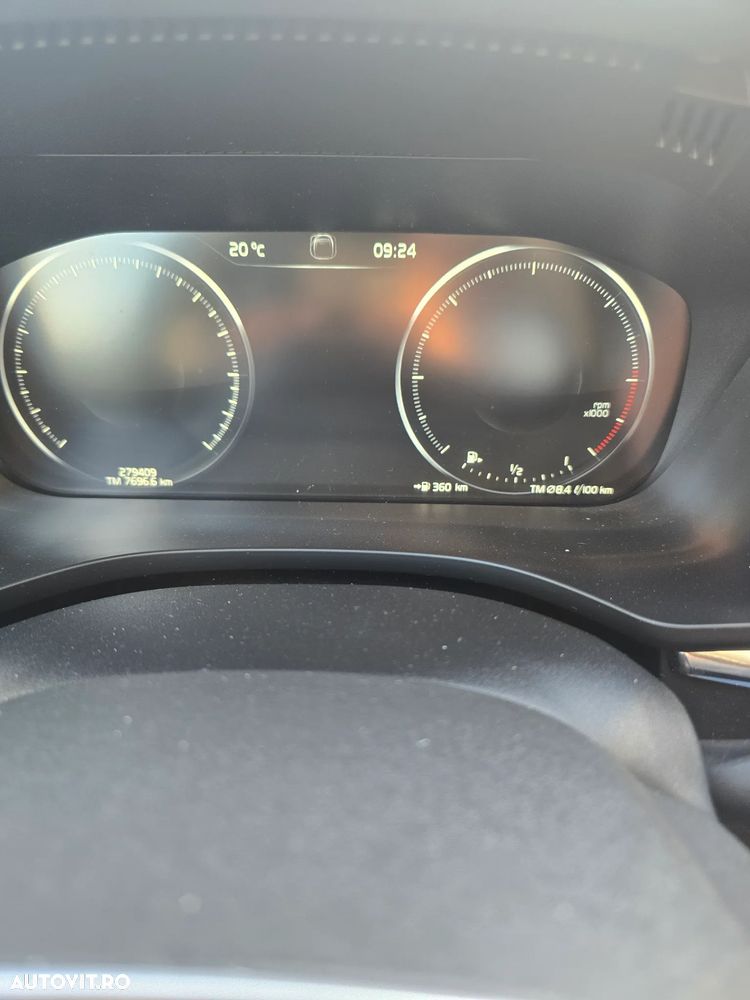 Volvo XC 60 D4 AWD R-Design - 3