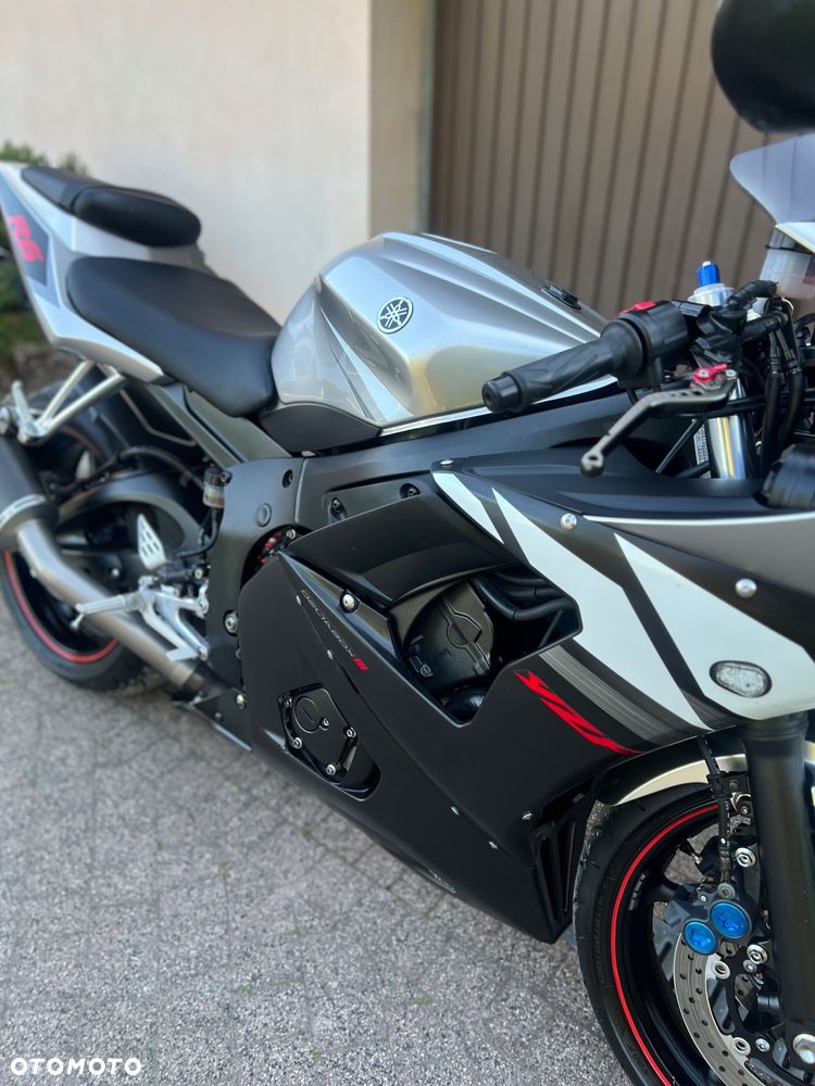 Yamaha R6 - 13