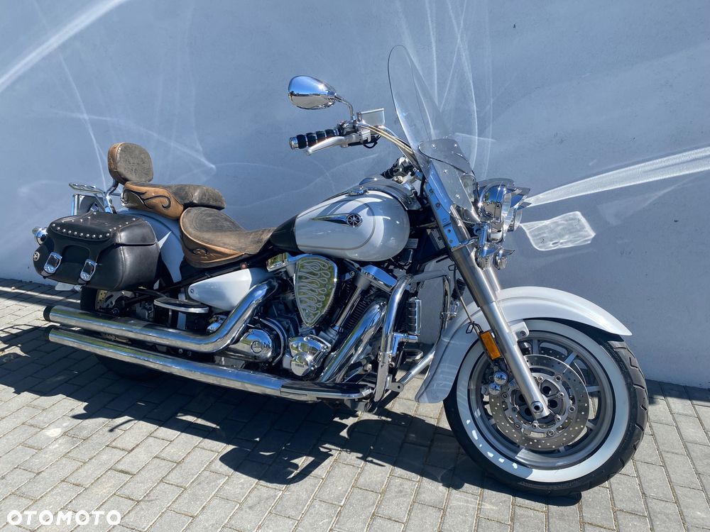 Yamaha Road Star - 3