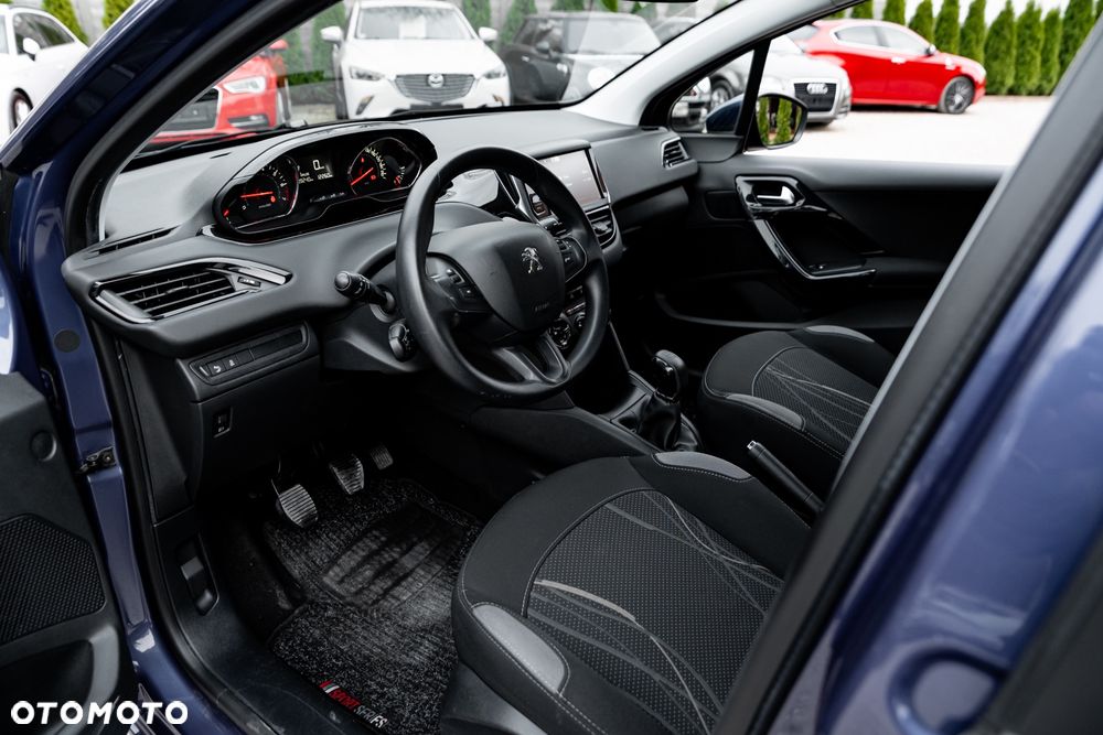 Peugeot 208 PureTech 82 Allure - 15