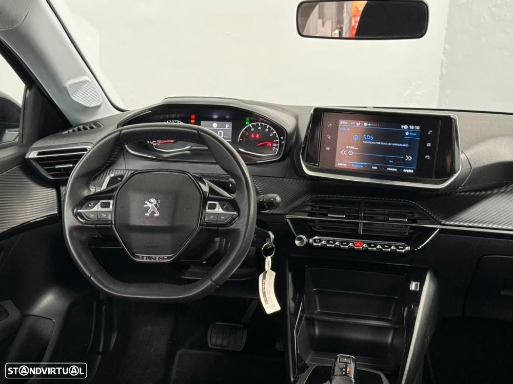Peugeot 208 - 27