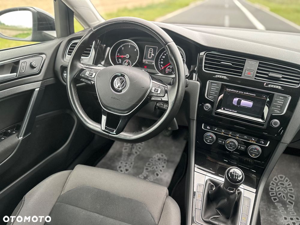 Volkswagen Golf 2.0 BlueTDI Highline - 22