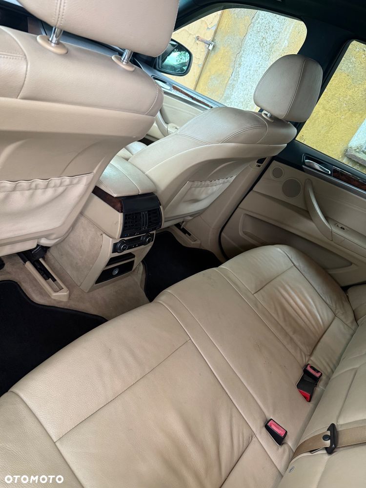 BMW X5 xDrive48i - 5