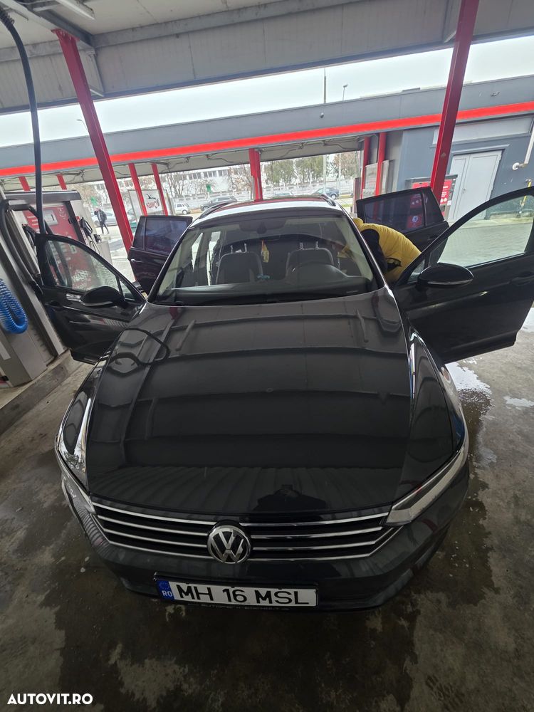 Volkswagen Passat Variant 1.6 TDI SCR DSG Comfortline - 4