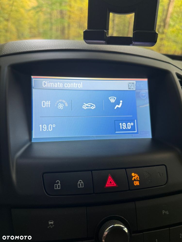 Opel Insignia - 19