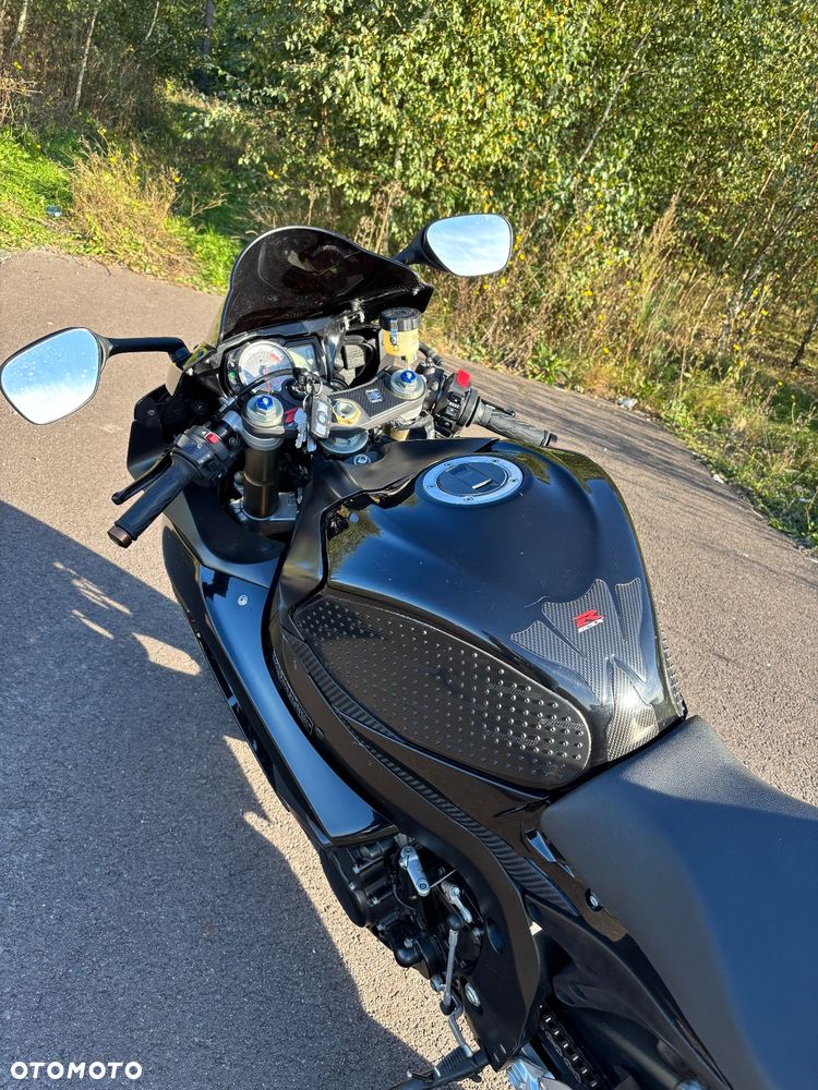 Suzuki GSX-R - 6