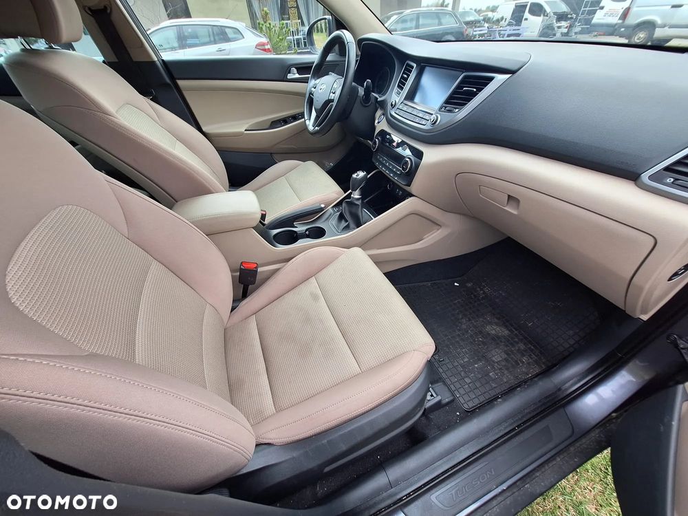 Hyundai Tucson - 11