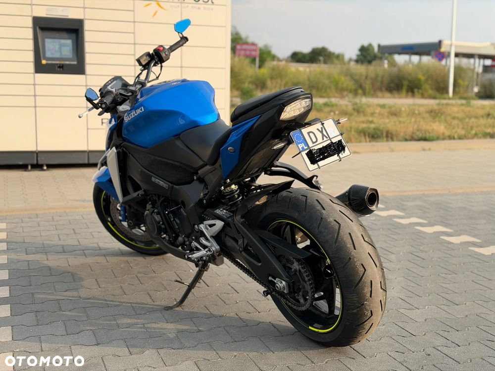 Suzuki GSX - 7