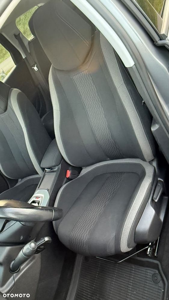 Peugeot 308 - 10