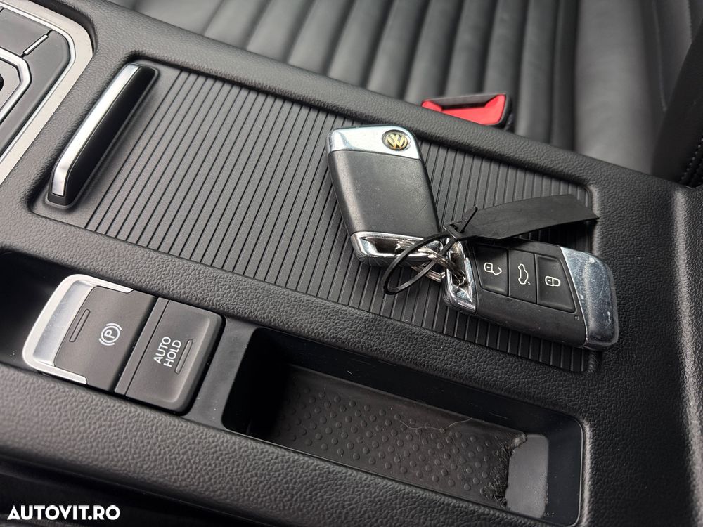 Volkswagen Passat Alltrack 2.0 TDI SCR 4Motion DSG (BMT) - 27