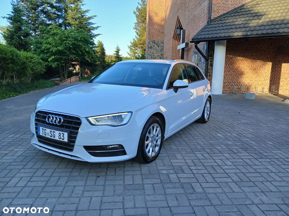 Audi A3 Sportback 1.6 TDI Attraction - 1