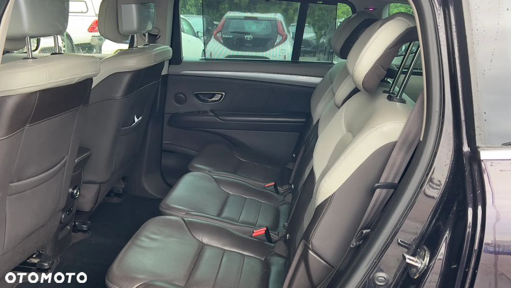 Renault Espace 1.6 dCi Energy Initiale Paris EDC 7os - 11