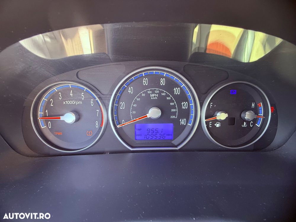Hyundai Santa Fe 2.7 V6 GLS 5 SEATS 4wd+ A/T - 13