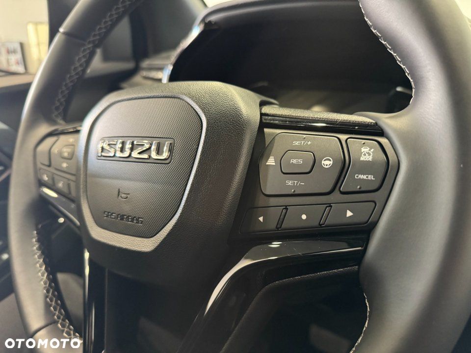 Isuzu D-Max - 16