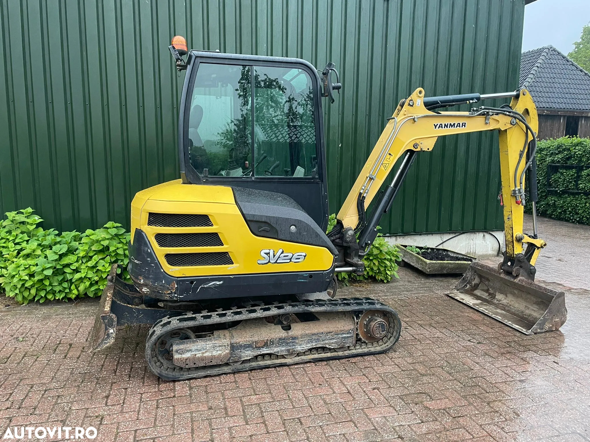 Yanmar SV26 miniexcavator pe senile 4 cilindri - 2