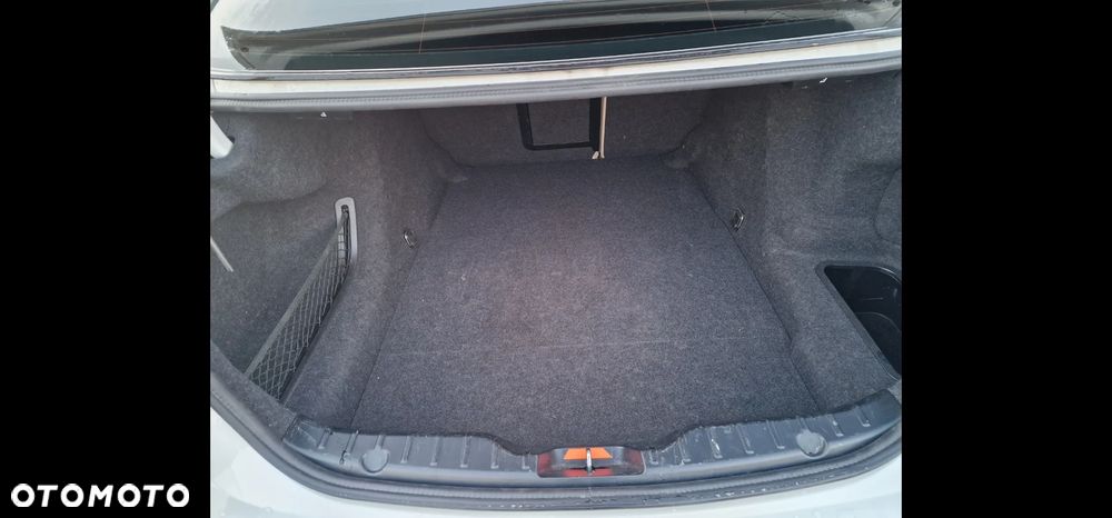 BMW Seria 5 518d Luxury Line - 14