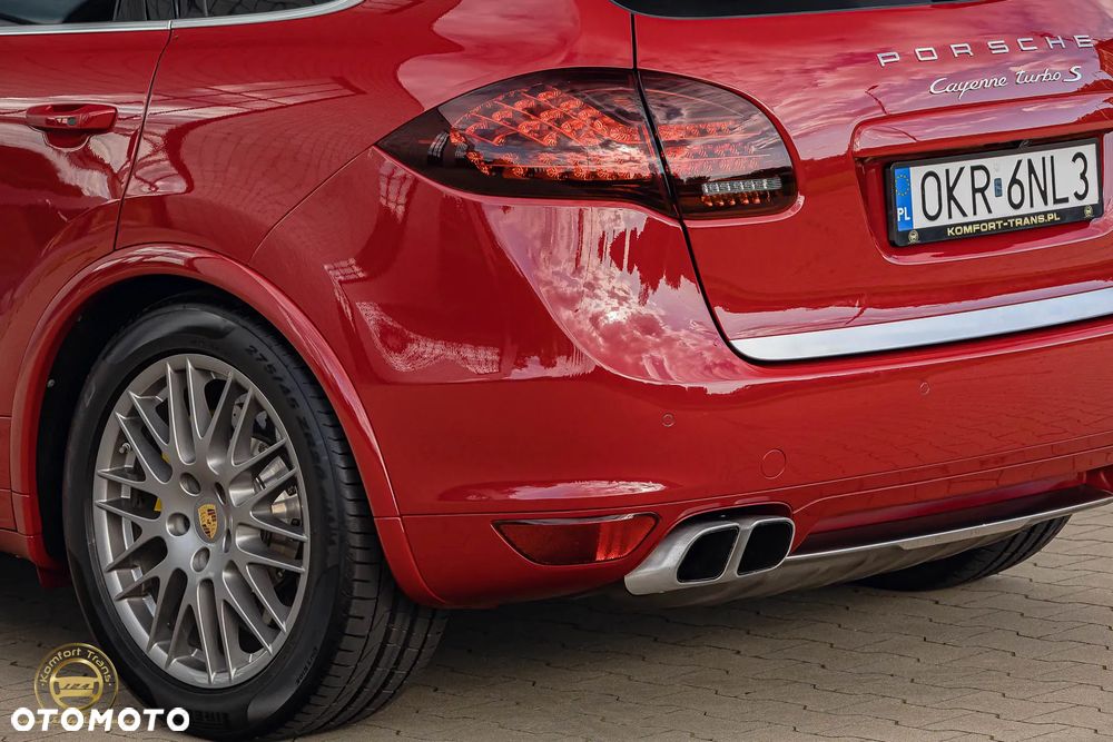 Porsche Cayenne Turbo S - 9
