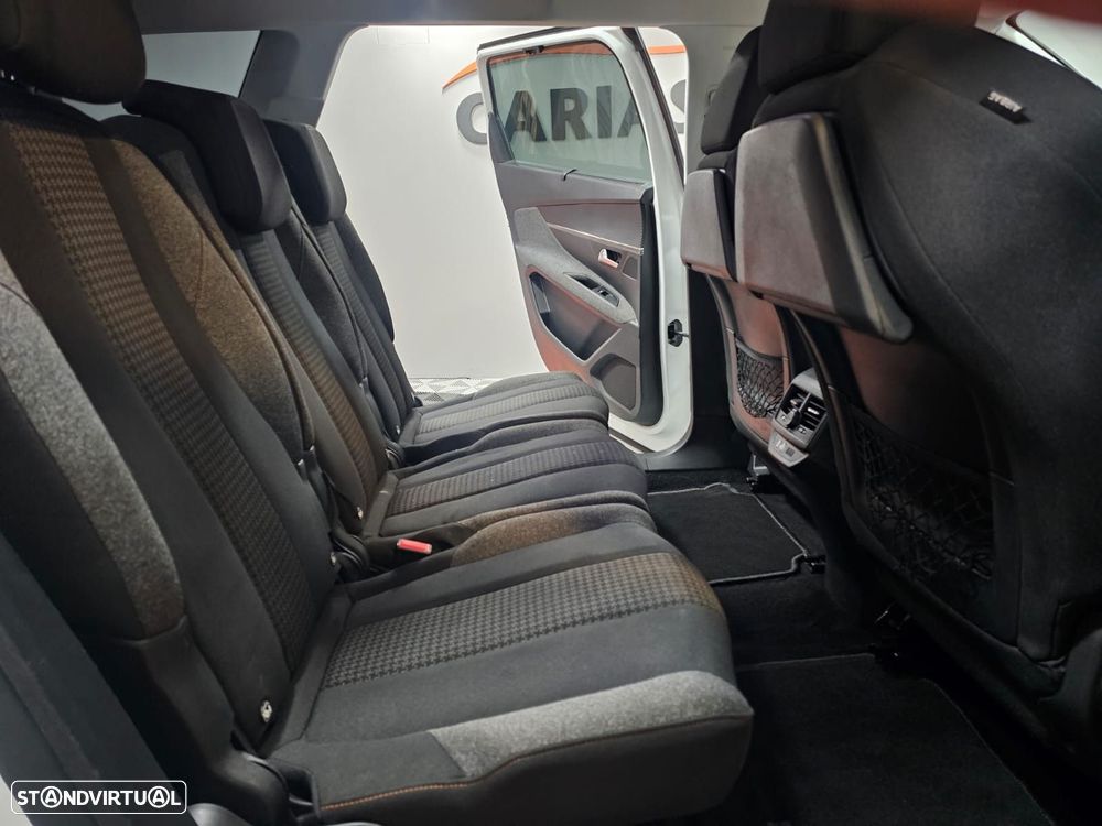 Peugeot 5008 1.5 BlueHDi Allure EAT8 - 13