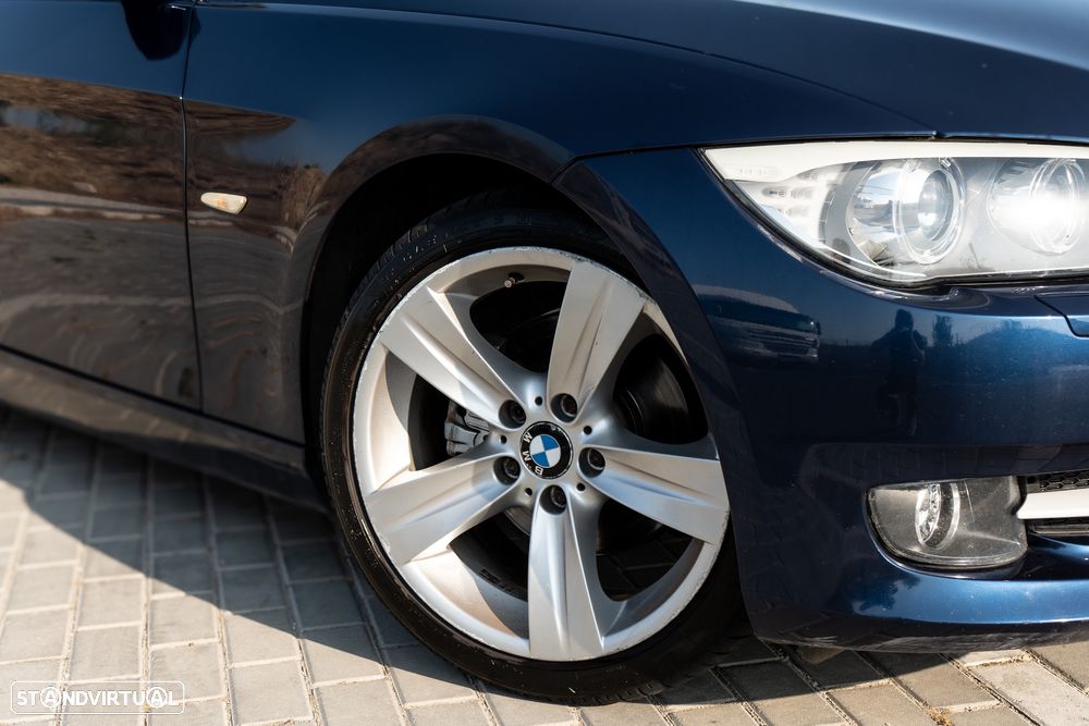 BMW 320 d Cabrio Exclusive - 3