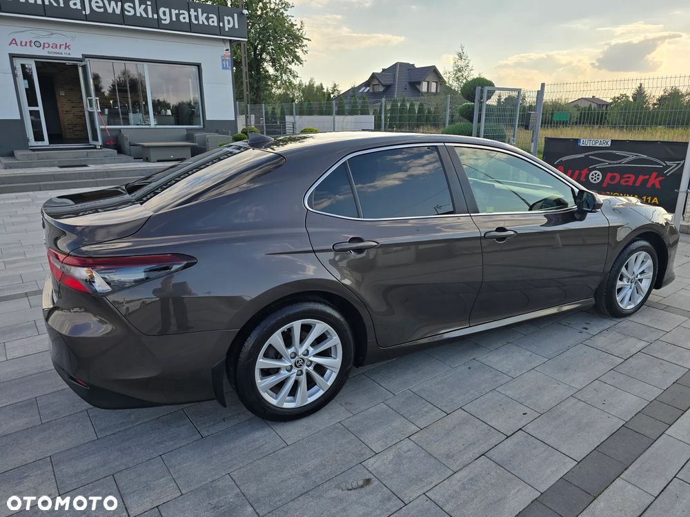 Toyota Camry 2.5 Hybrid Executive CVT - 19