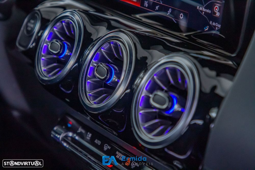 Mercedes-Benz GLA 250 - 32