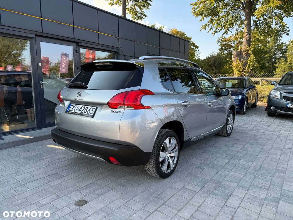 Peugeot 2008 1.2 Pure Tech Allure S&S - 3