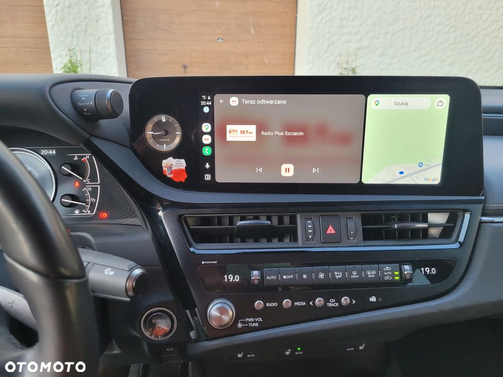 Lexus ES 300h Business Edition - 5