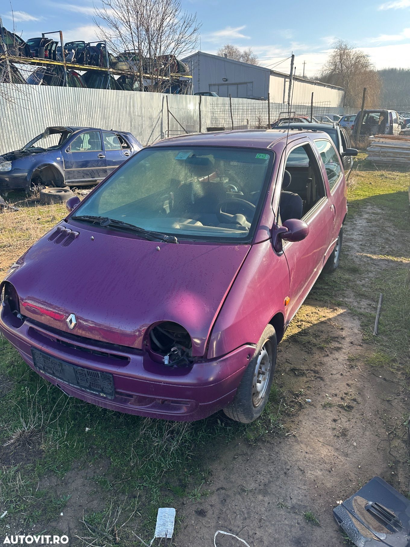Dezmembrez Renault Twingo - 1