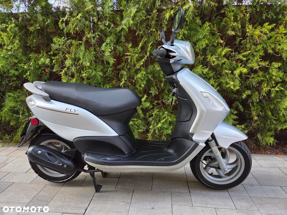 Piaggio FLY - 2