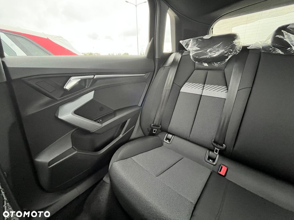 Audi A3 Limousine 35 TFSI Advanced - 31