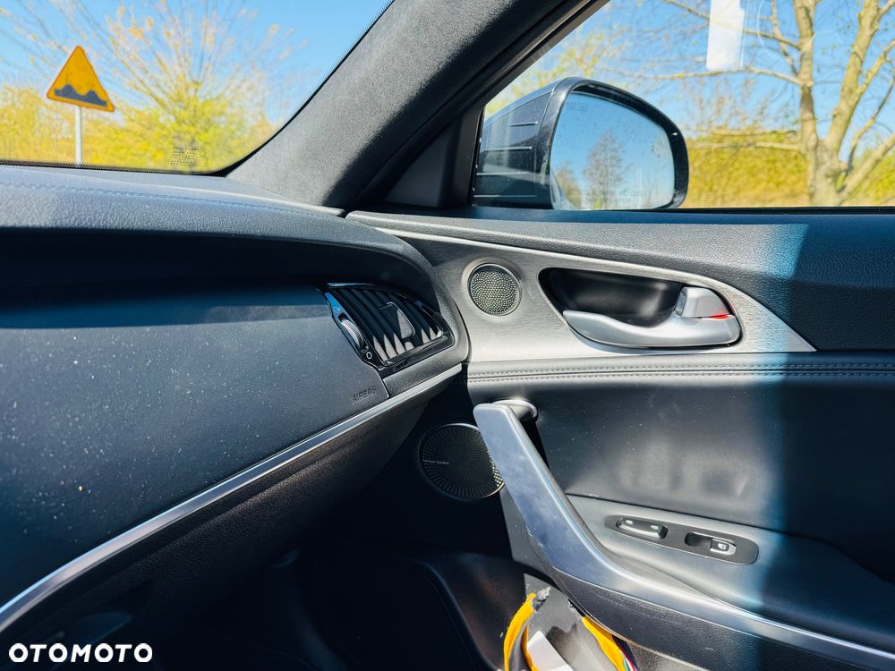 Kia Stinger 3.3 T-GDI V6 GT AWD - 37