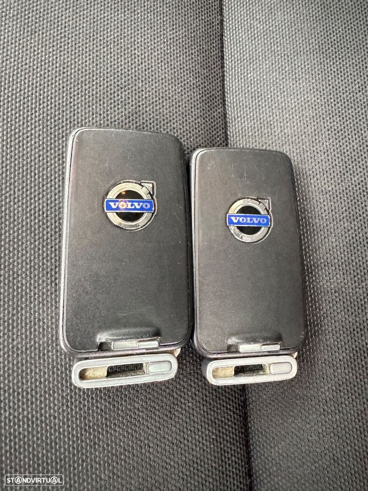 Volvo XC 60 2.0 D3 R-Design Geartronic - 14