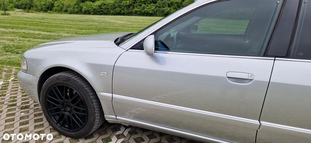 Audi A8 3.7 Quattro Tiptronic - 5