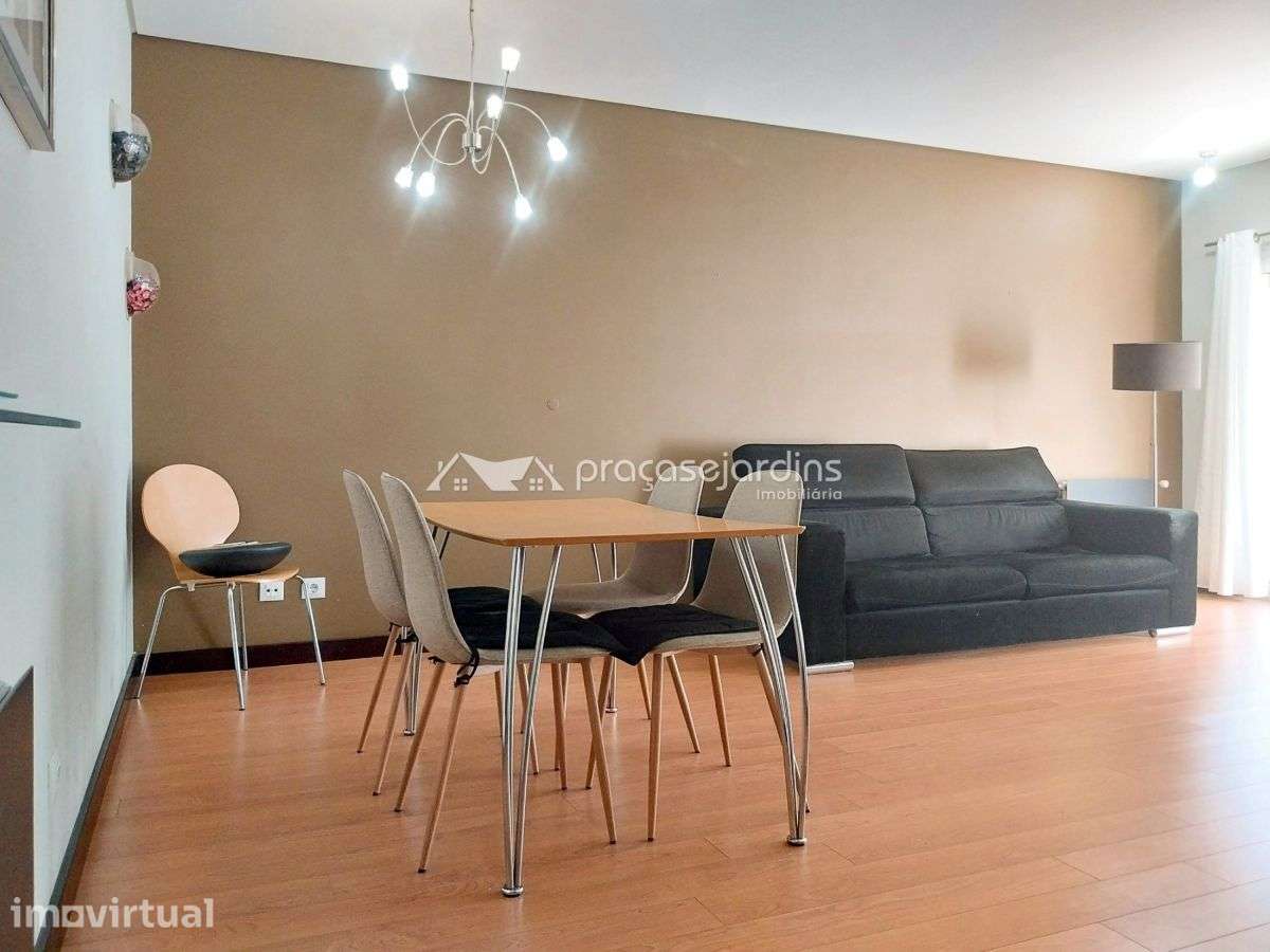Apartamento T1 Mobilado e Equipado - Grande imagem: 4/19