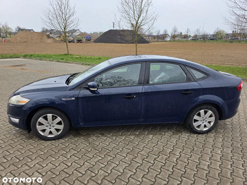 Ford Mondeo 2.0 TDCi Ambiente - 4