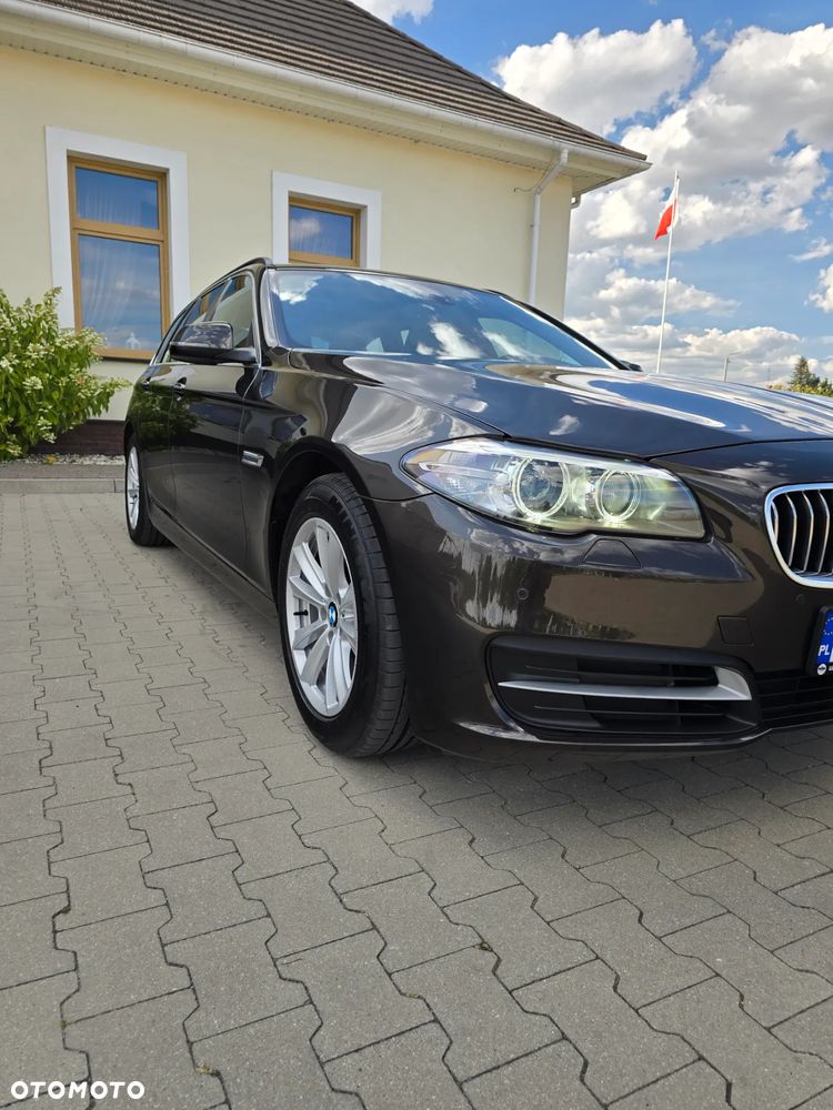 BMW Seria 5 520d Touring Luxury Line - 8