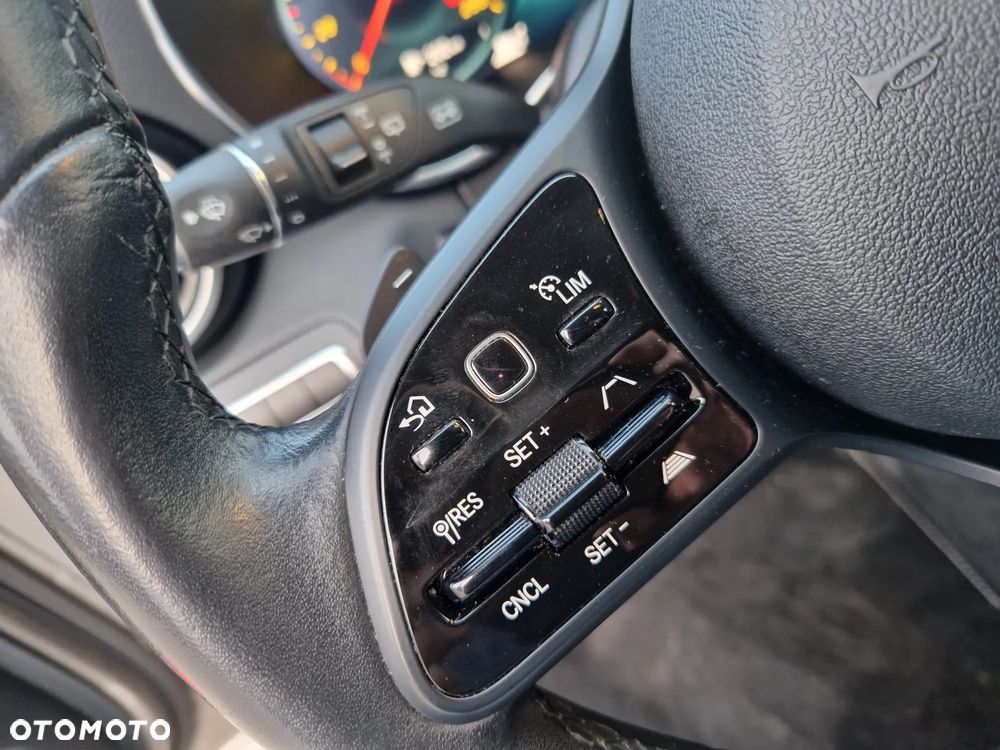 Mercedes-Benz Klasa C 220 d 9G-TRONIC - 9