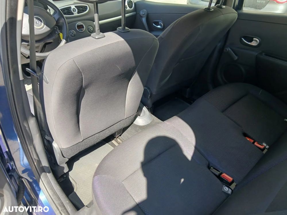 Renault Clio - 3