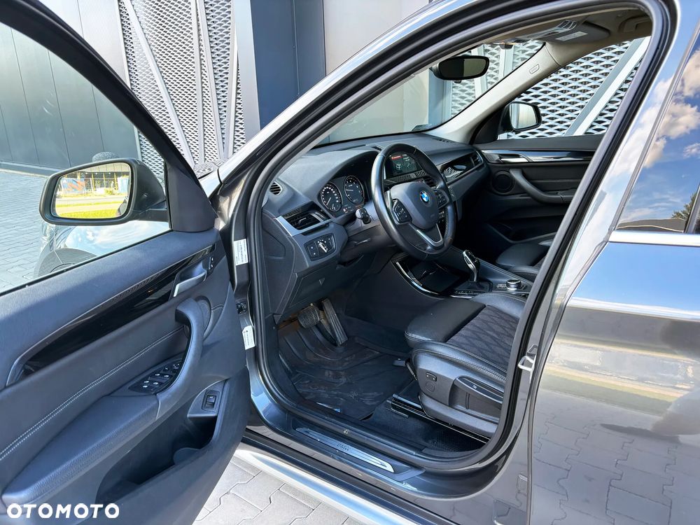 BMW X1 sDrive18i GPF xLine - 11