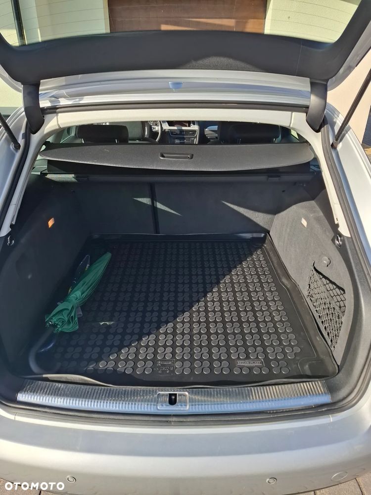Audi A4 Avant 2.0 TDI - 11