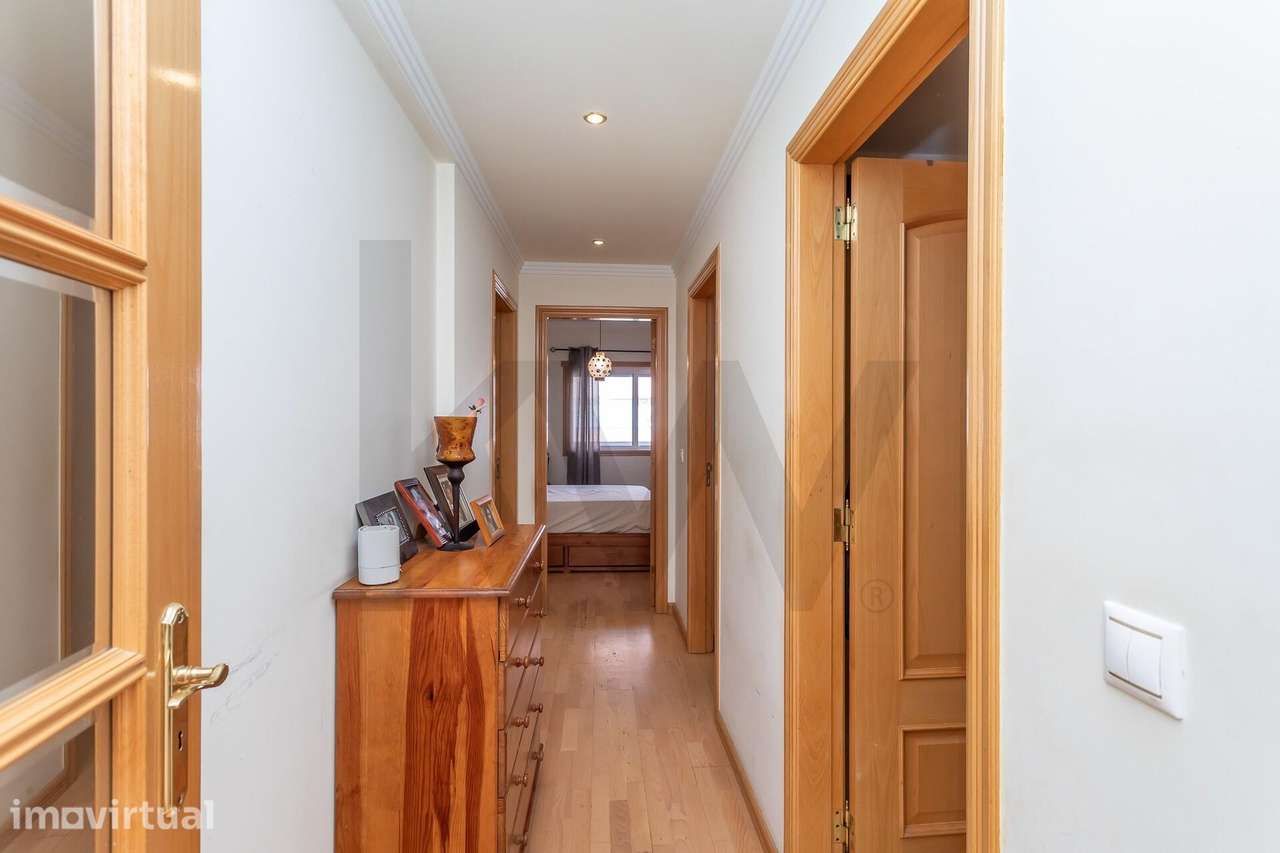 Apartamento T3, 103m2  | Lugar de estacionamento - Alcabideche – Casca - Grande imagem: 5/18