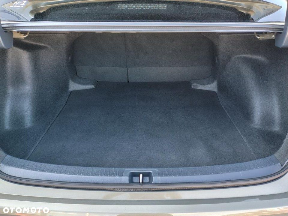Toyota Corolla - 3